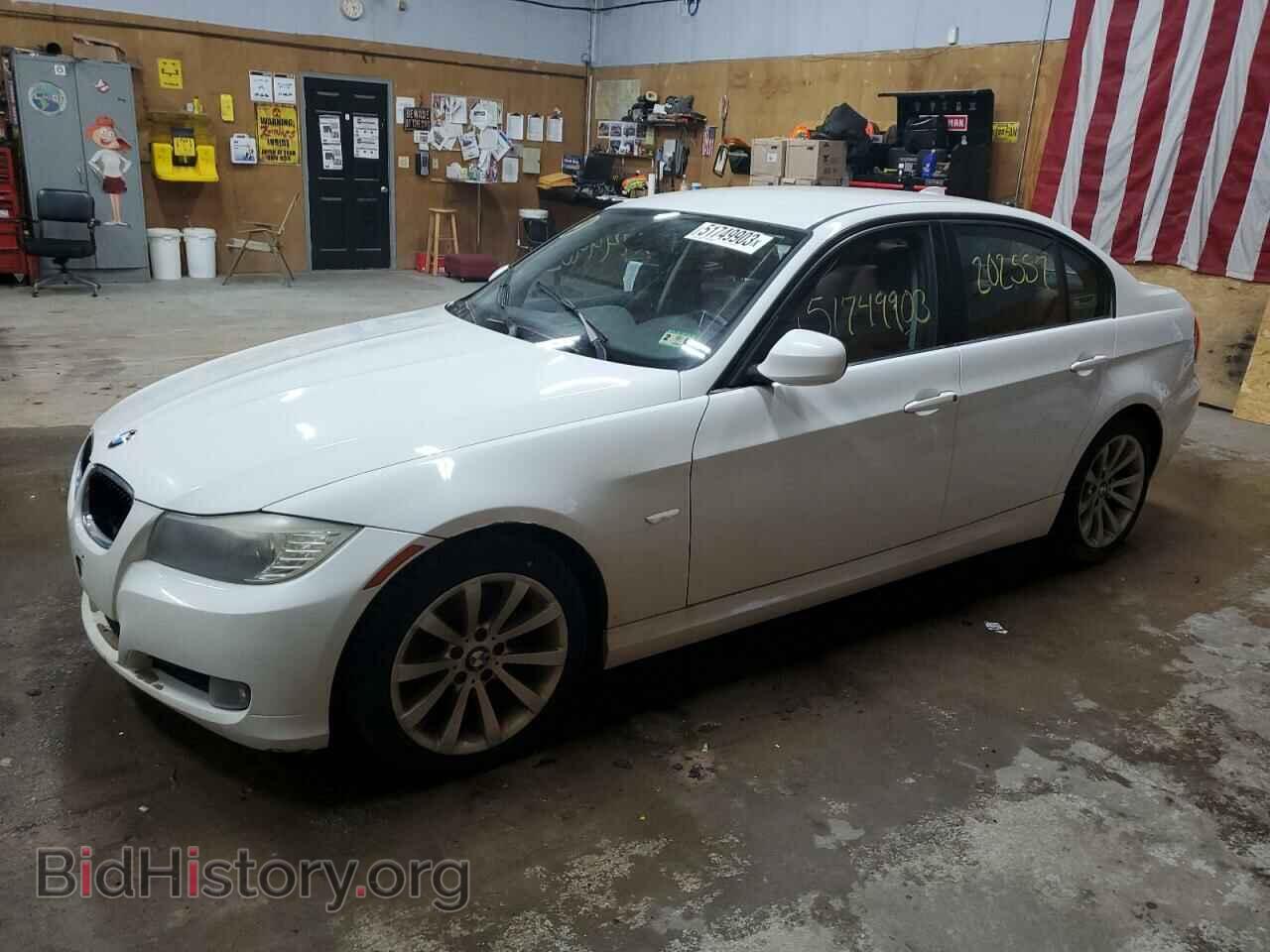 Photo WBAPH7C55BE678575 - BMW 3 SERIES 2011