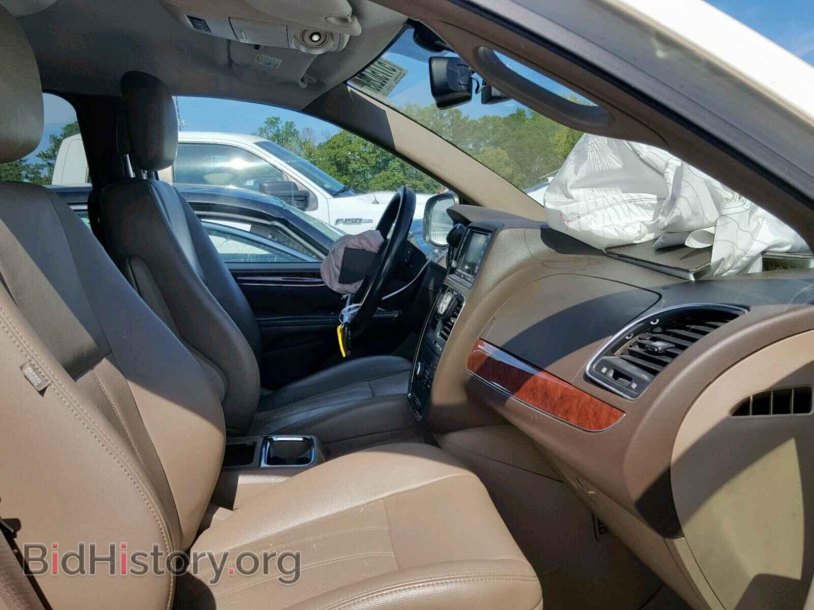 2011 CHRYSLER TOWN & COU - VIN: 2A4RR8DG8BR759954 - Фото 5