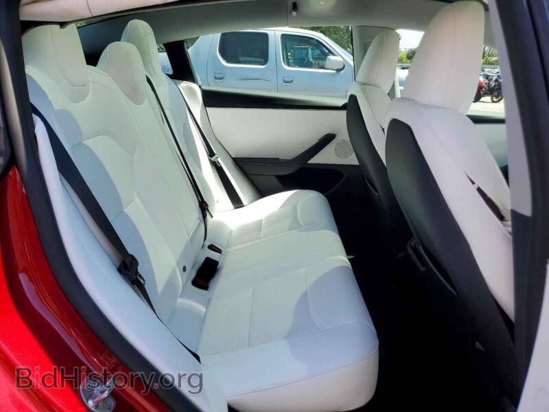 2025 Tesla MODEL 3 (VIN 5YJ3E1EB0SF909147) — photo 10 of 14