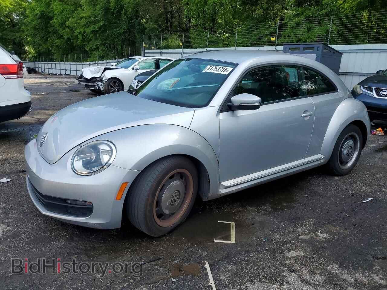 Photo 3VWJP7AT6CM601896 - VOLKSWAGEN BEETLE 2012