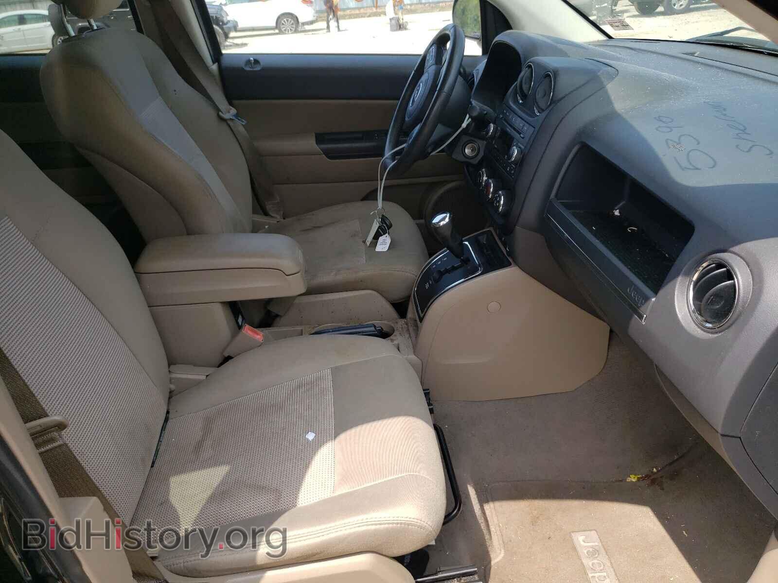 2011 JEEP COMPASS - VIN: 1J4NT1FA3BD138074 - Photo 5