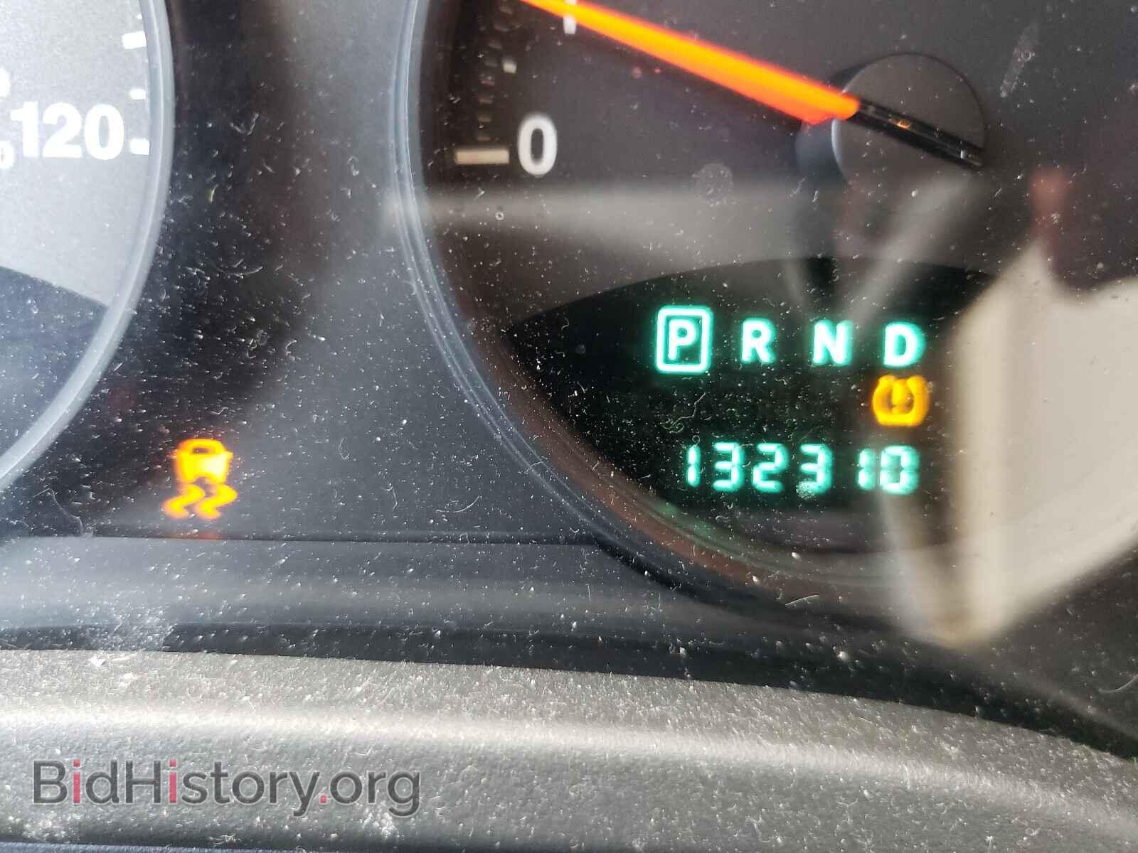2011 JEEP COMPASS - VIN: 1J4NT1FA3BD138074 - Photo 8