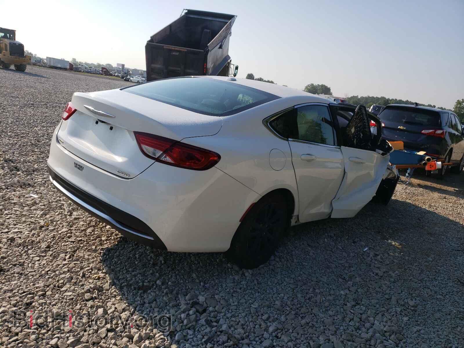 2016 CHRYSLER 200 - VIN: 1C3CCCAB2GN137013 - Photo 4