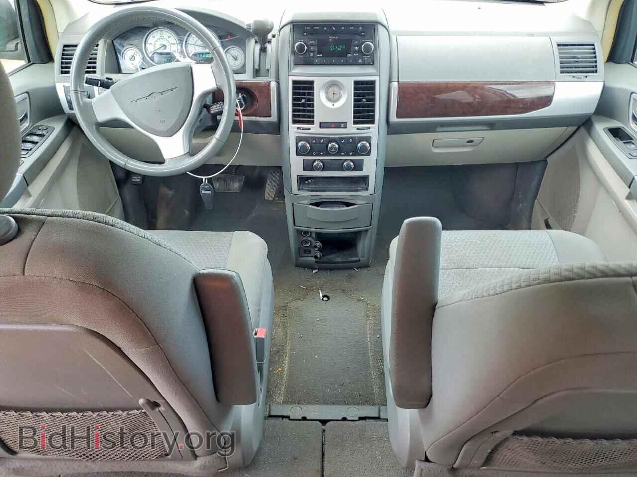 2010 CHRYSLER MINIVAN - VIN: 2A4RR5D1XAR243068 - Фото 8