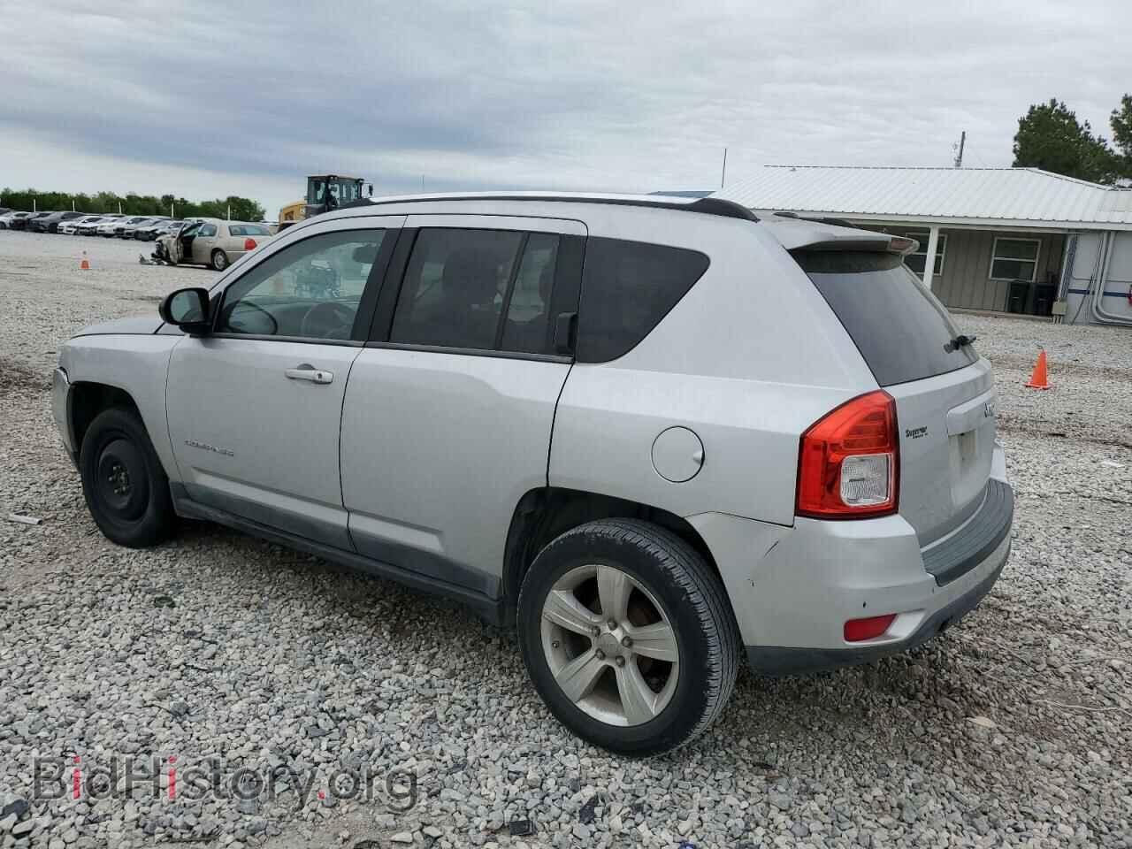 2011 JEEP COMPASS - VIN: 1J4NT1FB2BD175240 - Фото 2