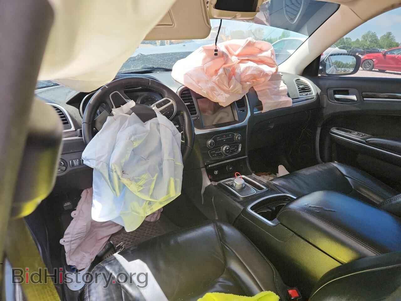 2017 CHRYSLER 300 - VIN: 2C3CCAAG0HH662212 - Фото 8