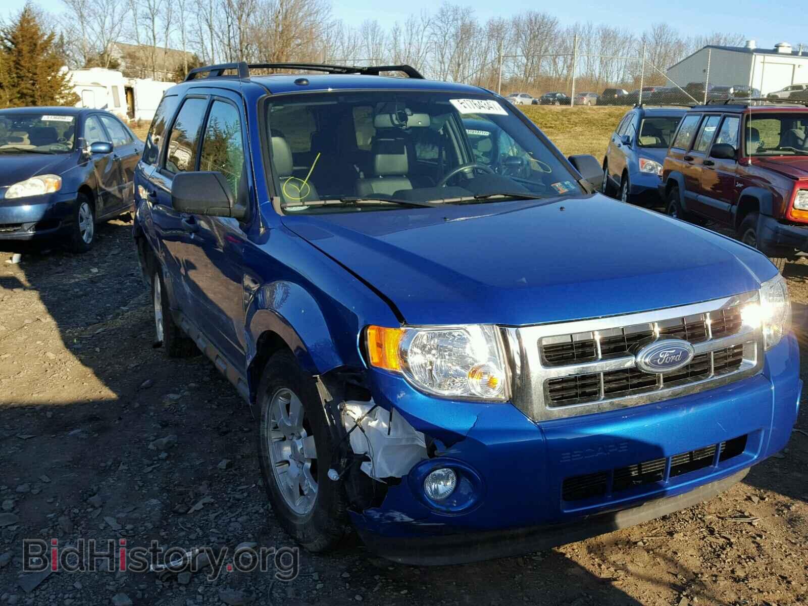 Photo 1FMCU0D74BKB01098 - FORD ESCAPE 2011