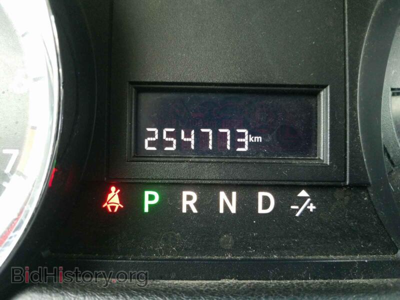 2011 Dodge CARAVAN (VIN 2D4RN4DG0BR762067) — photo 8 of 10