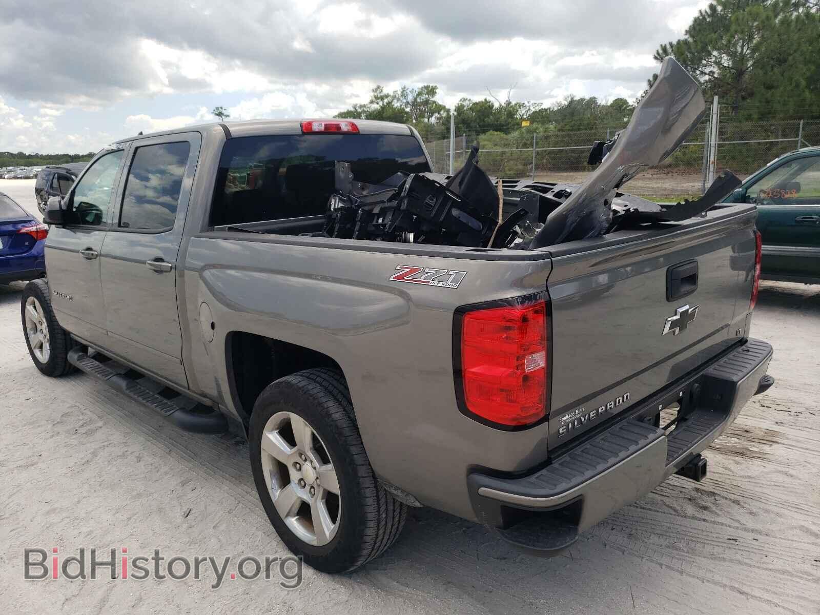 2017 CHEVROLET SILVERADO - VIN: 3GCUKREC4HG393205 - Фото 3