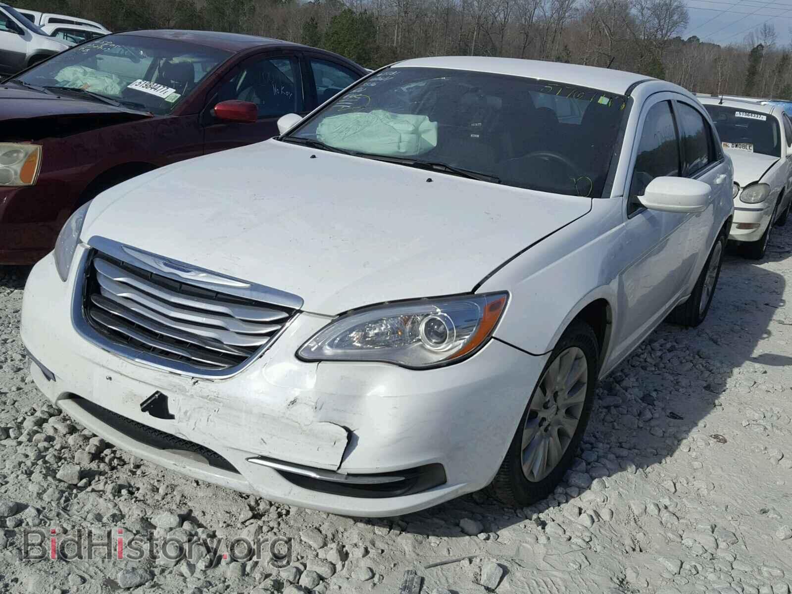 2014 CHRYSLER 200 - VIN: 1C3CCBAB2EN213336 - Фото 2
