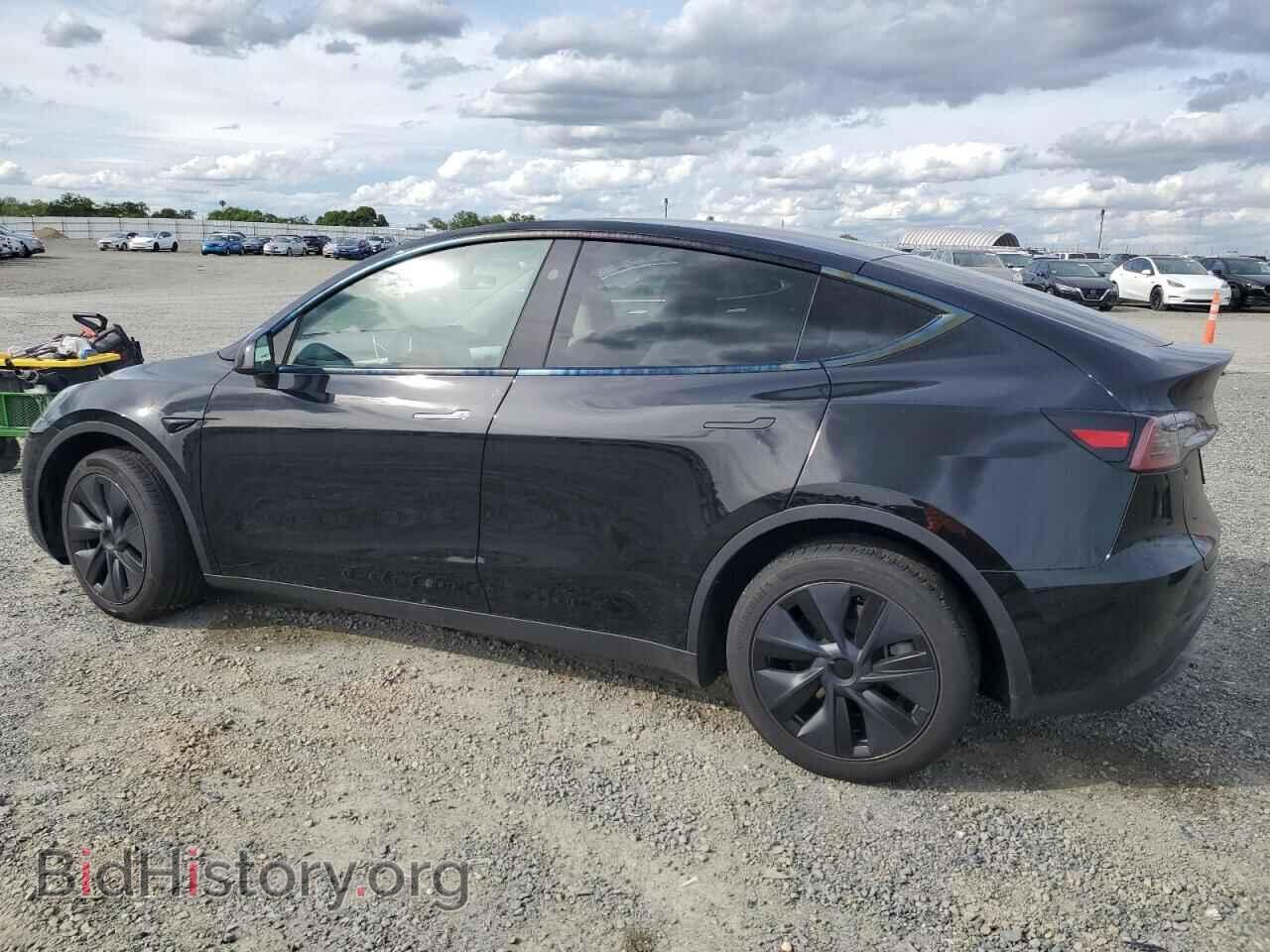 2024 TESLA MODEL Y - VIN: 7SAYGDED7RF201946 - Фото 2