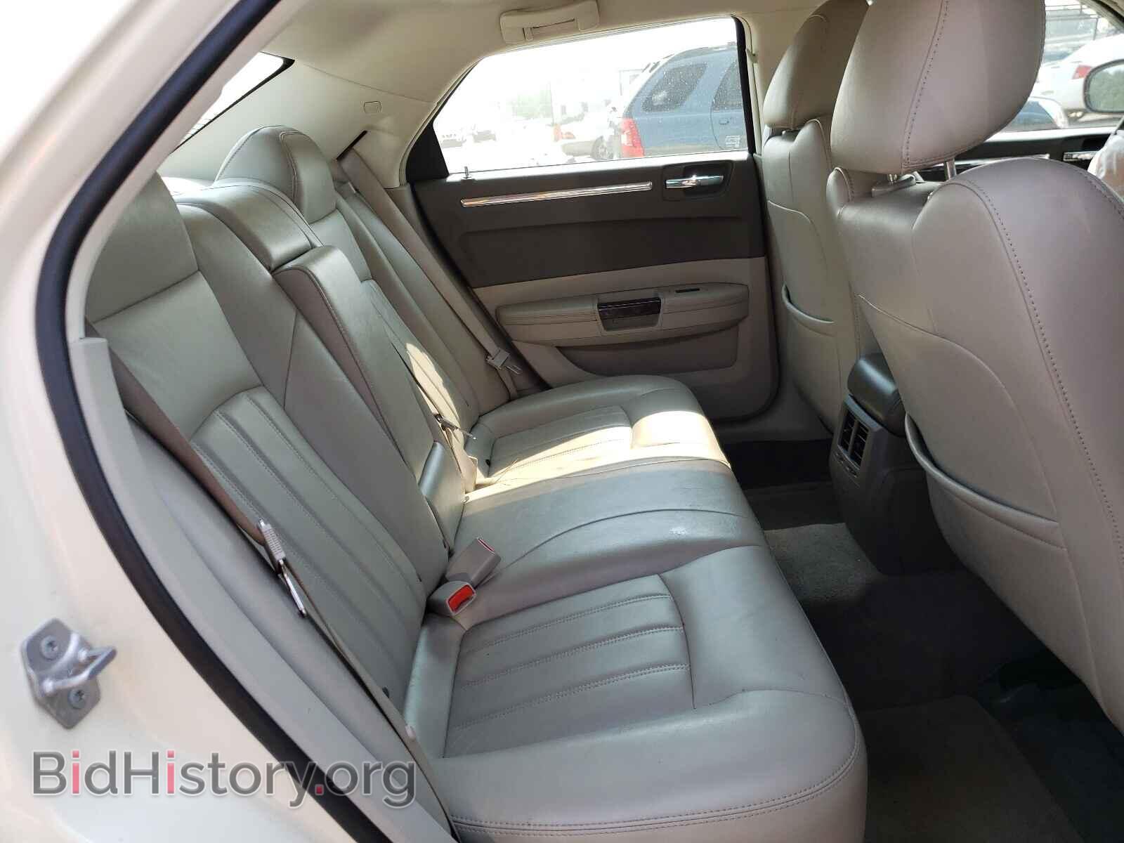 2010 CHRYSLER 300 - VIN: 2C3CA6CT7AH158274 - Фото 6