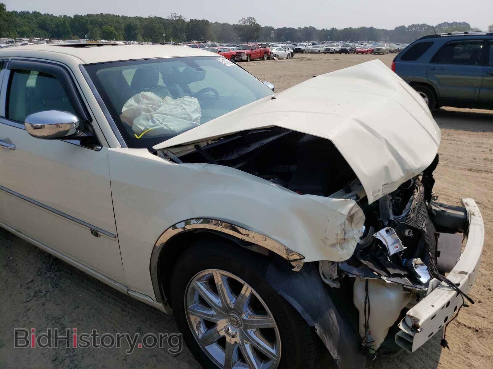 2010 CHRYSLER 300 - VIN: 2C3CA6CT7AH158274 - Фото 9