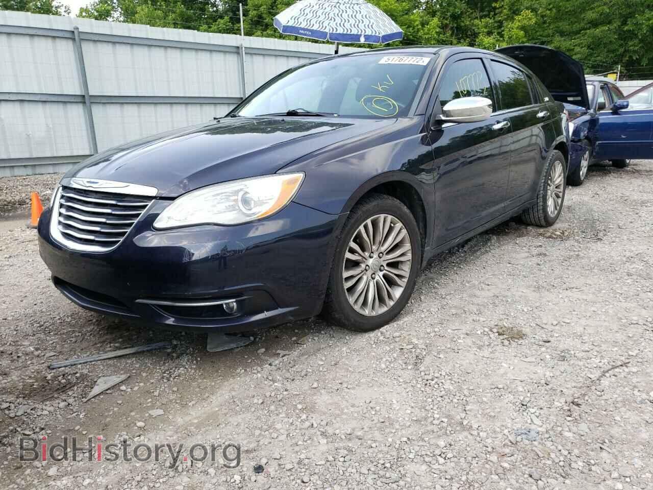2012 CHRYSLER 200 - VIN: 1C3CCBCG0CN326689 - Фото 2