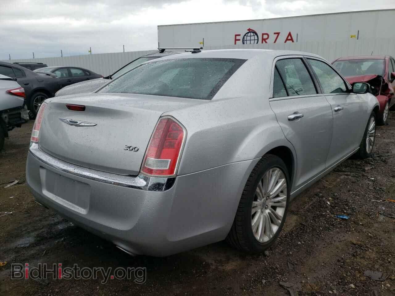 2011 CHRYSLER 300 - VIN: 2C3CA5CG5BH614125 - Фото 4