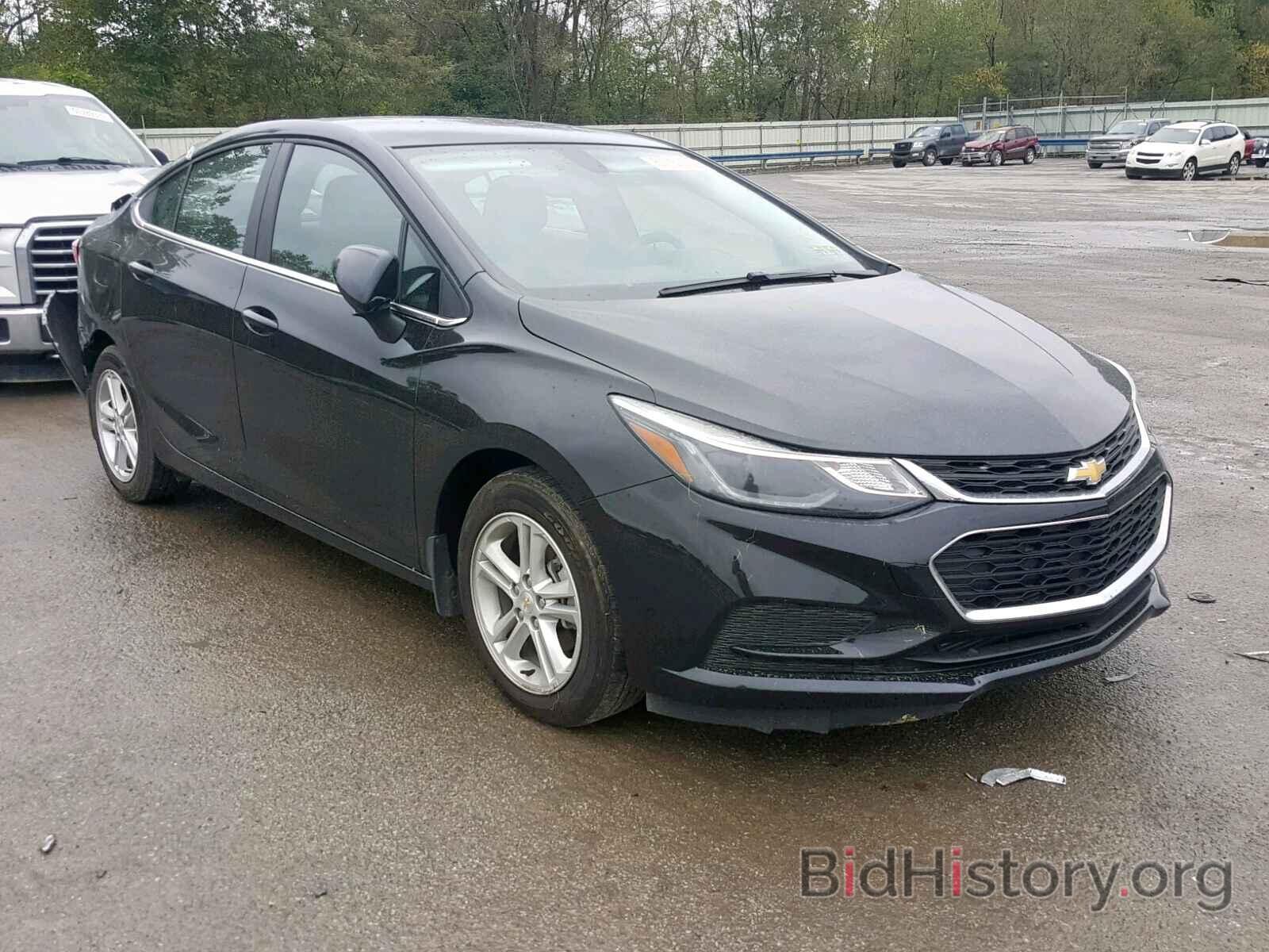 Photo 1G1BE5SM7J7112609 - CHEVROLET CRUZE 2018