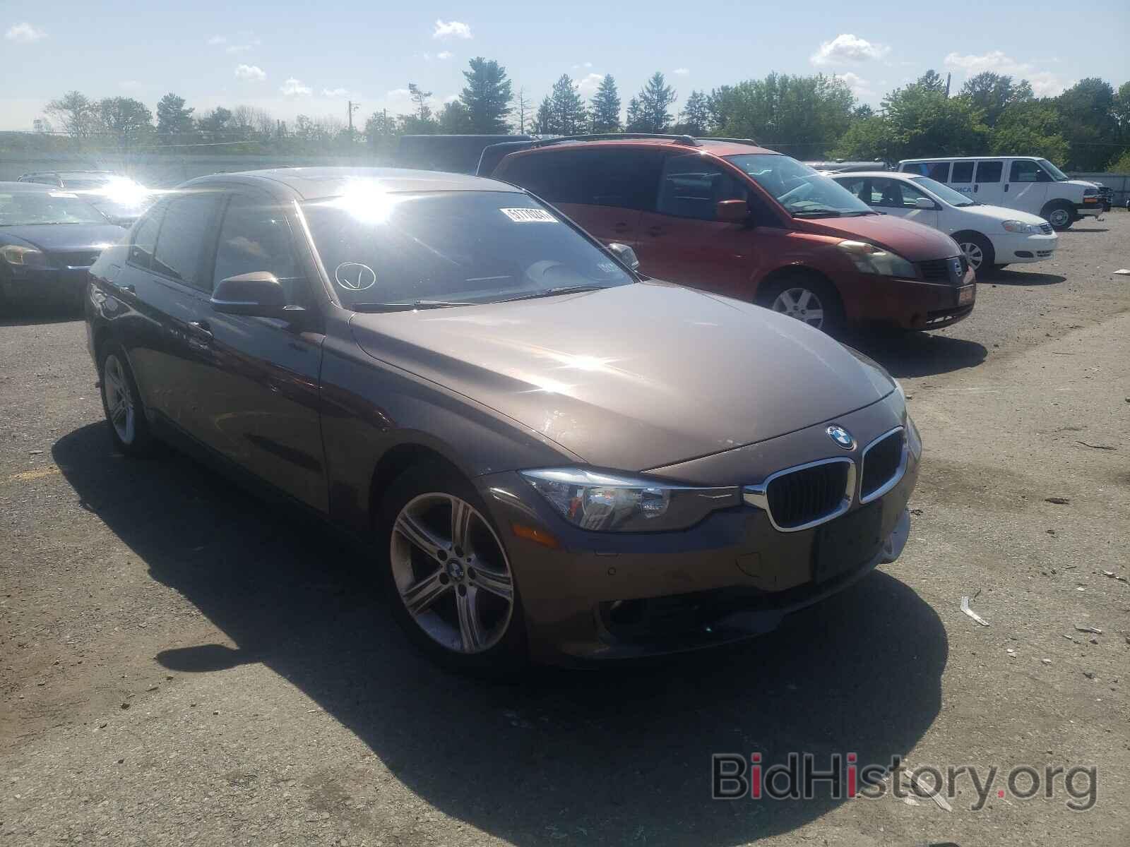 Photo WBA3B5C57DF138551 - BMW 3 SERIES 2013