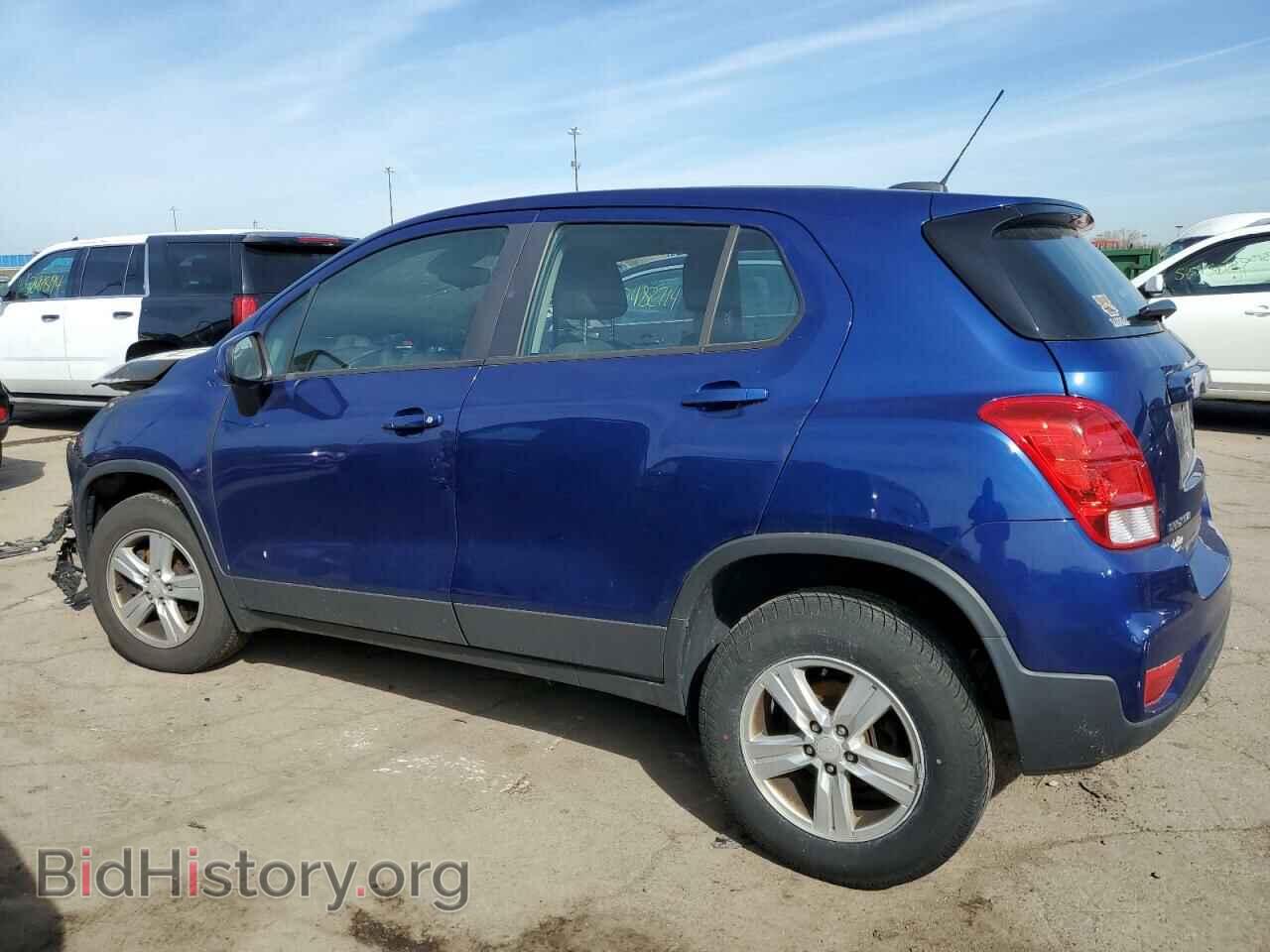 2017 CHEVROLET TRAX - VIN: 3GNCJNSB2HL216606 - Фото 2