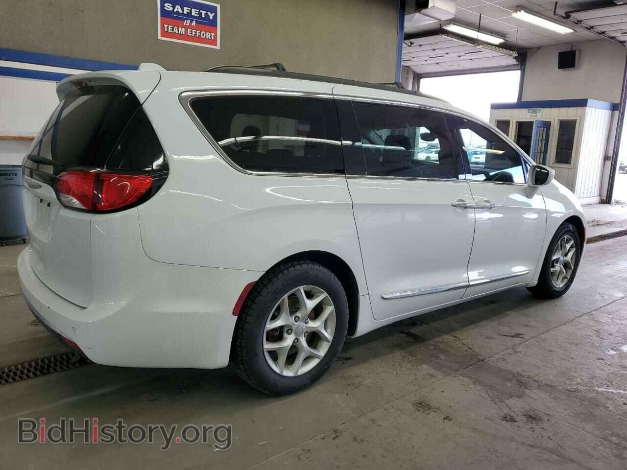 2017 CHRYSLER PACIFICA - VIN: 2C4RC1BG9HR810176 - Photo 3