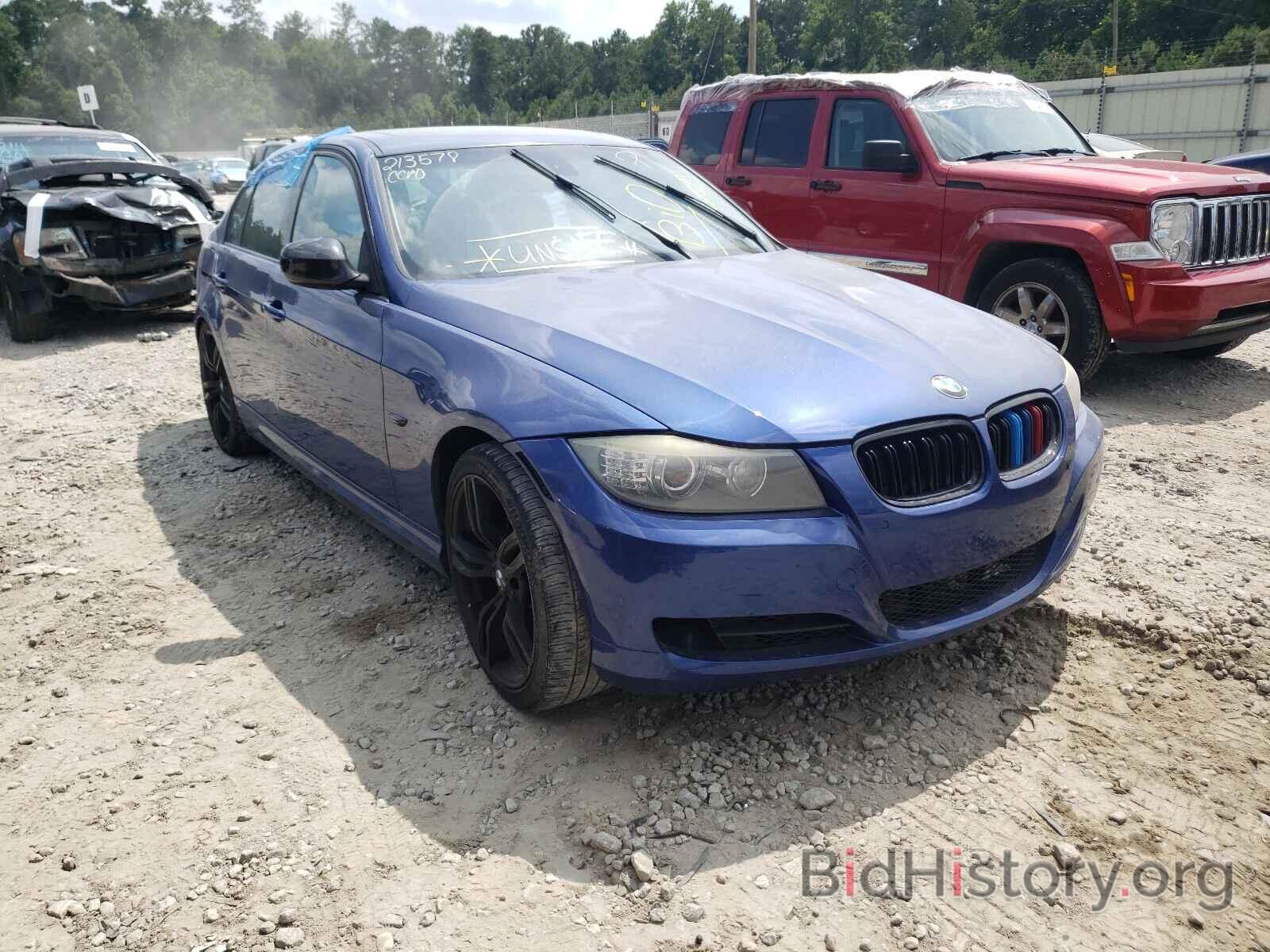 Photo WBAPH7C57BE676214 - BMW 3 SERIES 2011