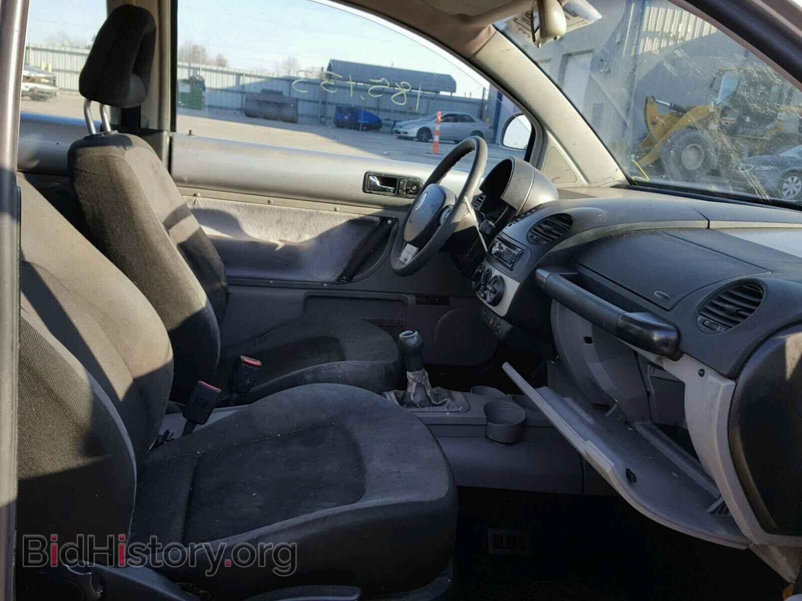 2000 VOLKSWAGEN BEETLE - VIN: 3VWBC21C4YM501709 - Фото 5