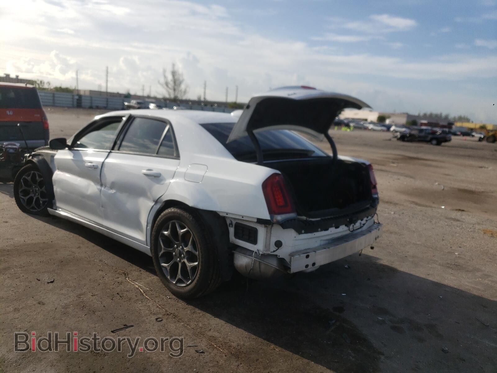 2016 CHRYSLER 300 - VIN: 2C3CCAGG6GH213008 - Фото 3