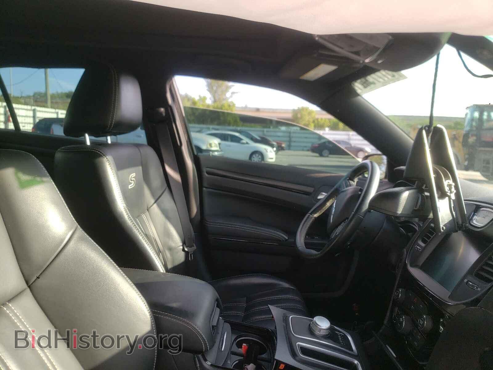 2016 CHRYSLER 300 - VIN: 2C3CCAGG6GH213008 - Фото 5