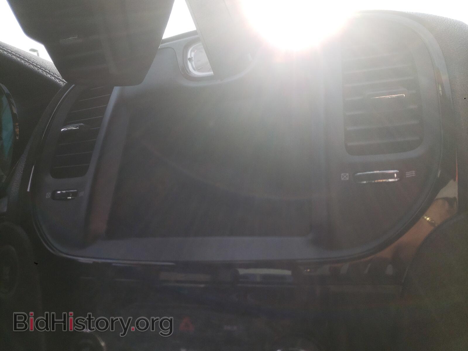2016 CHRYSLER 300 - VIN: 2C3CCAGG6GH213008 - Фото 9