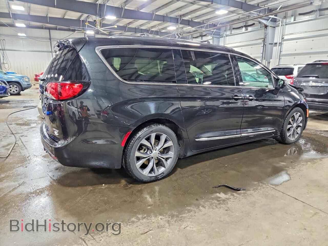 2017 CHRYSLER PACIFICA - VIN: 2C4RC1GG4HR810966 - Фото 3