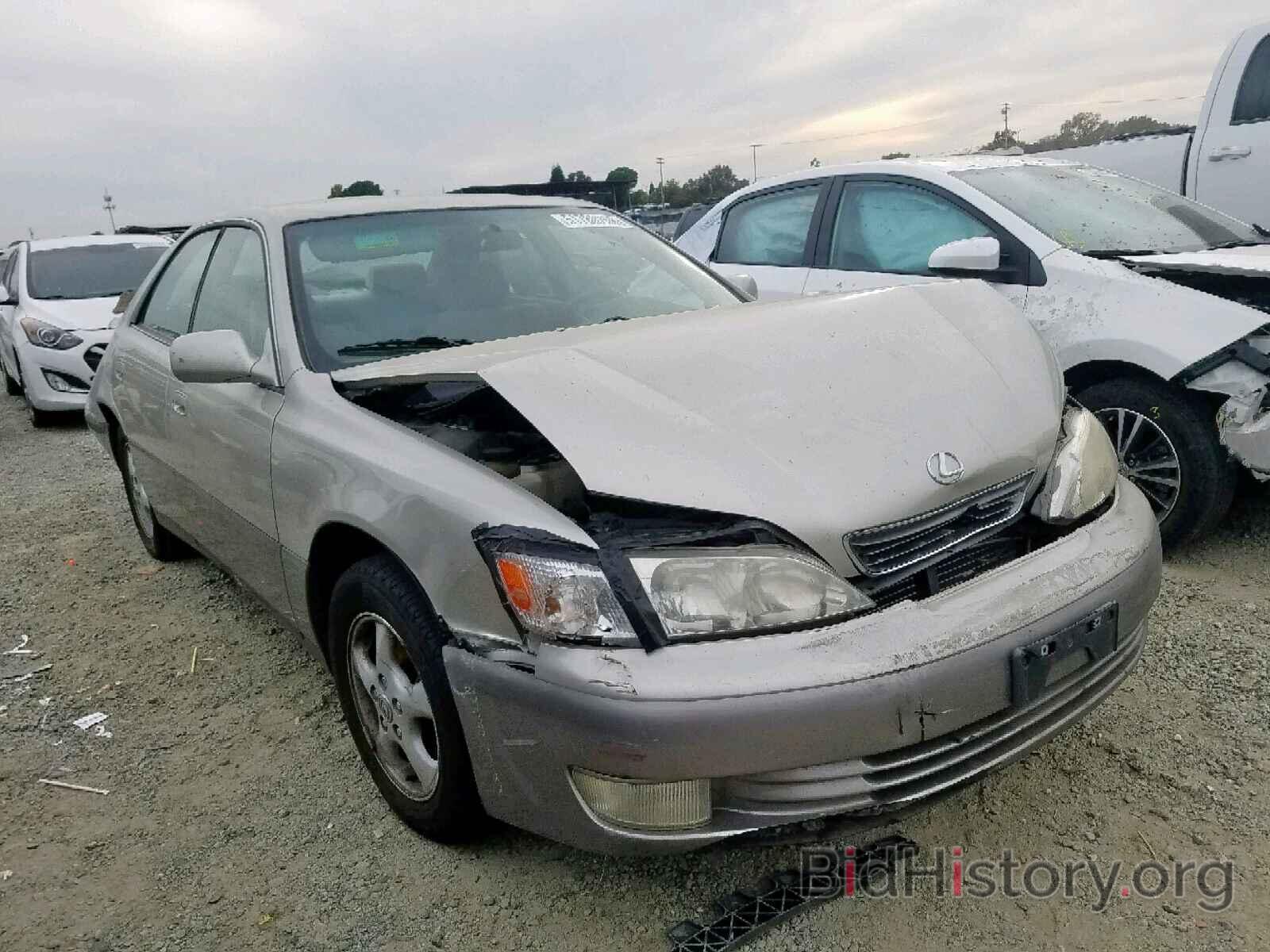 Photo JT8BF22G3V0065413 - LEXUS ES300 1997