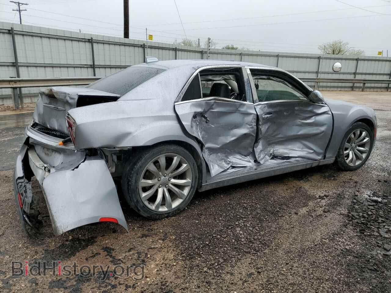 2017 CHRYSLER 300 - VIN: 2C3CCAEG3HH590870 - Фото 3