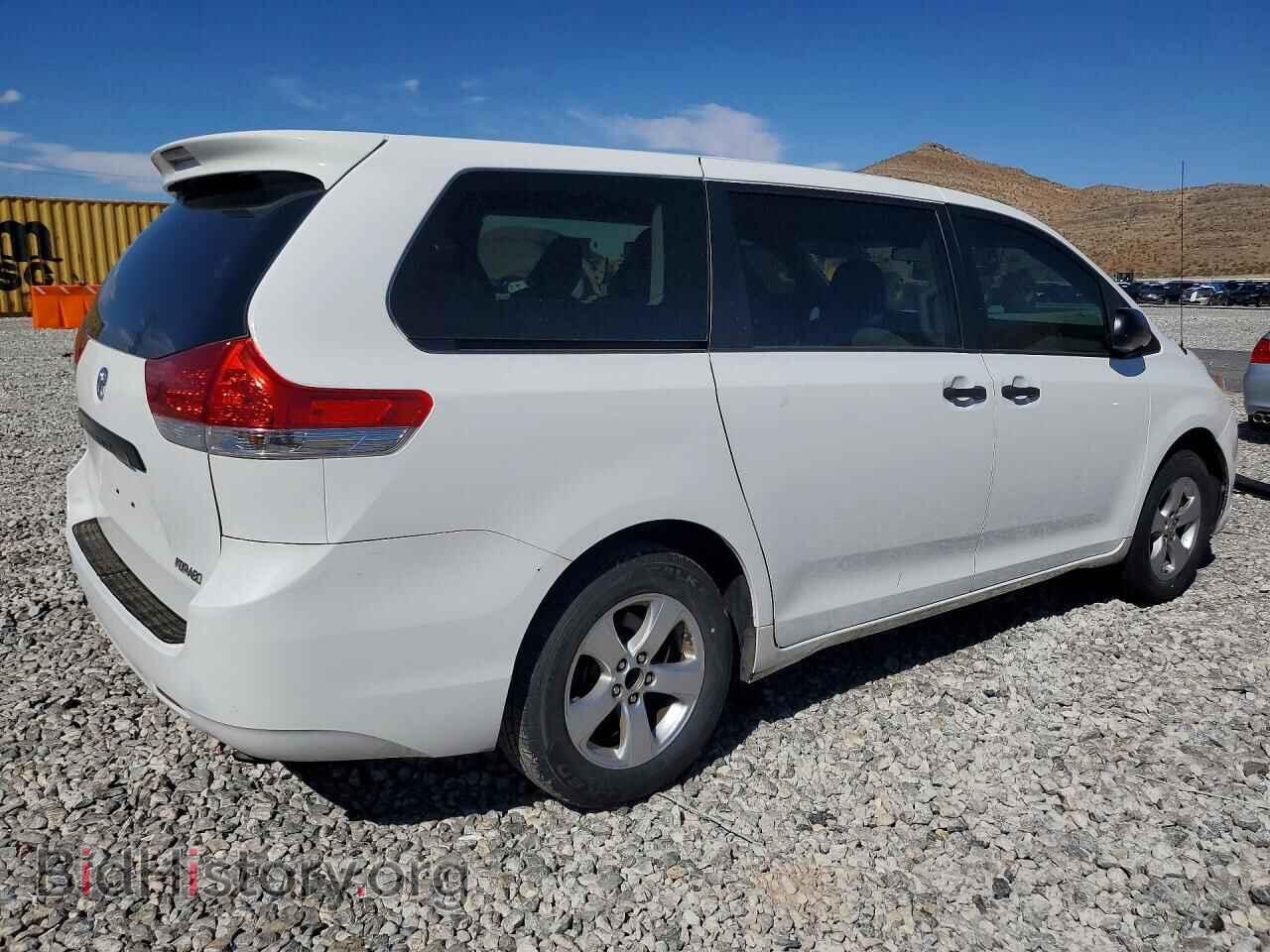 2012 TOYOTA SIENNA - VIN: 5TDKA3DC3CS010325 - Фото 3