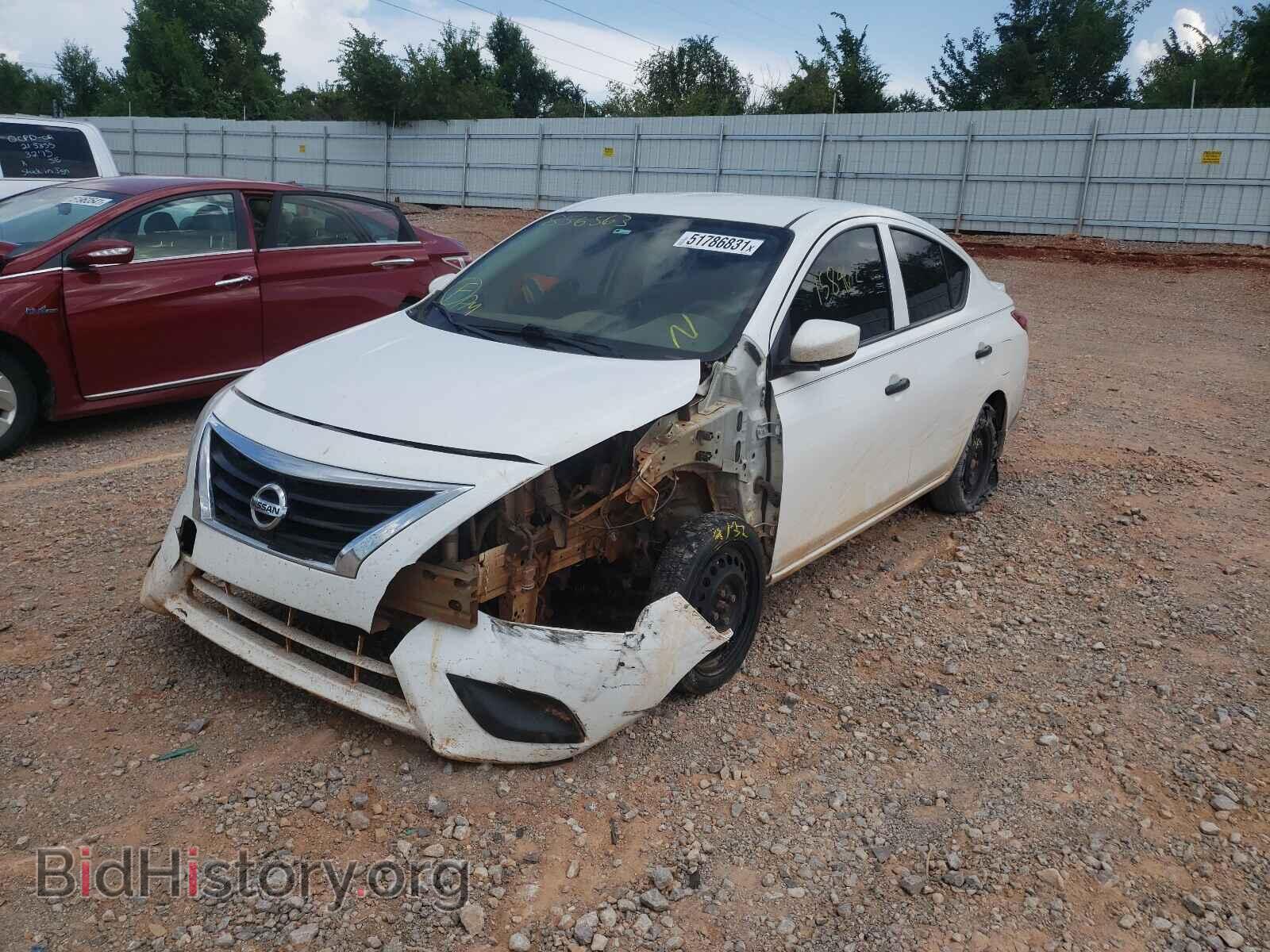 2016 NISSAN VERSA - VIN: 3N1CN7AP0GL856563 - Фото 2