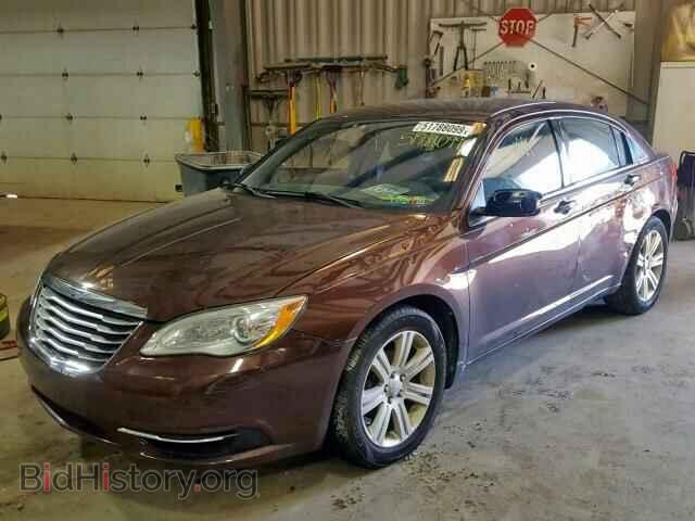 2013 CHRYSLER 200 - VIN: 1C3CCBAB8DN671672 - Фото 2
