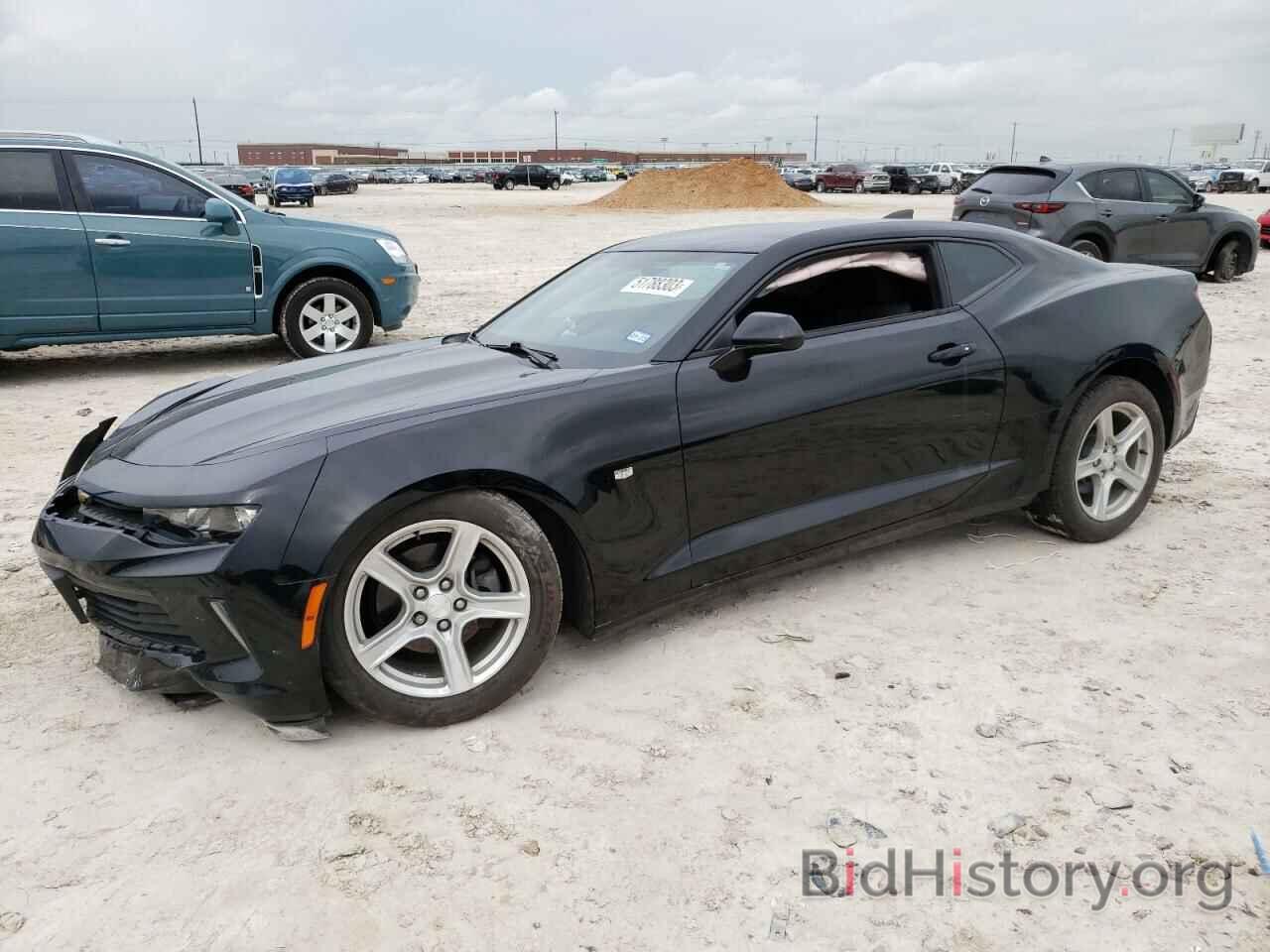 Photo 1G1FB1RX1J0137663 - CHEVROLET CAMARO 2018