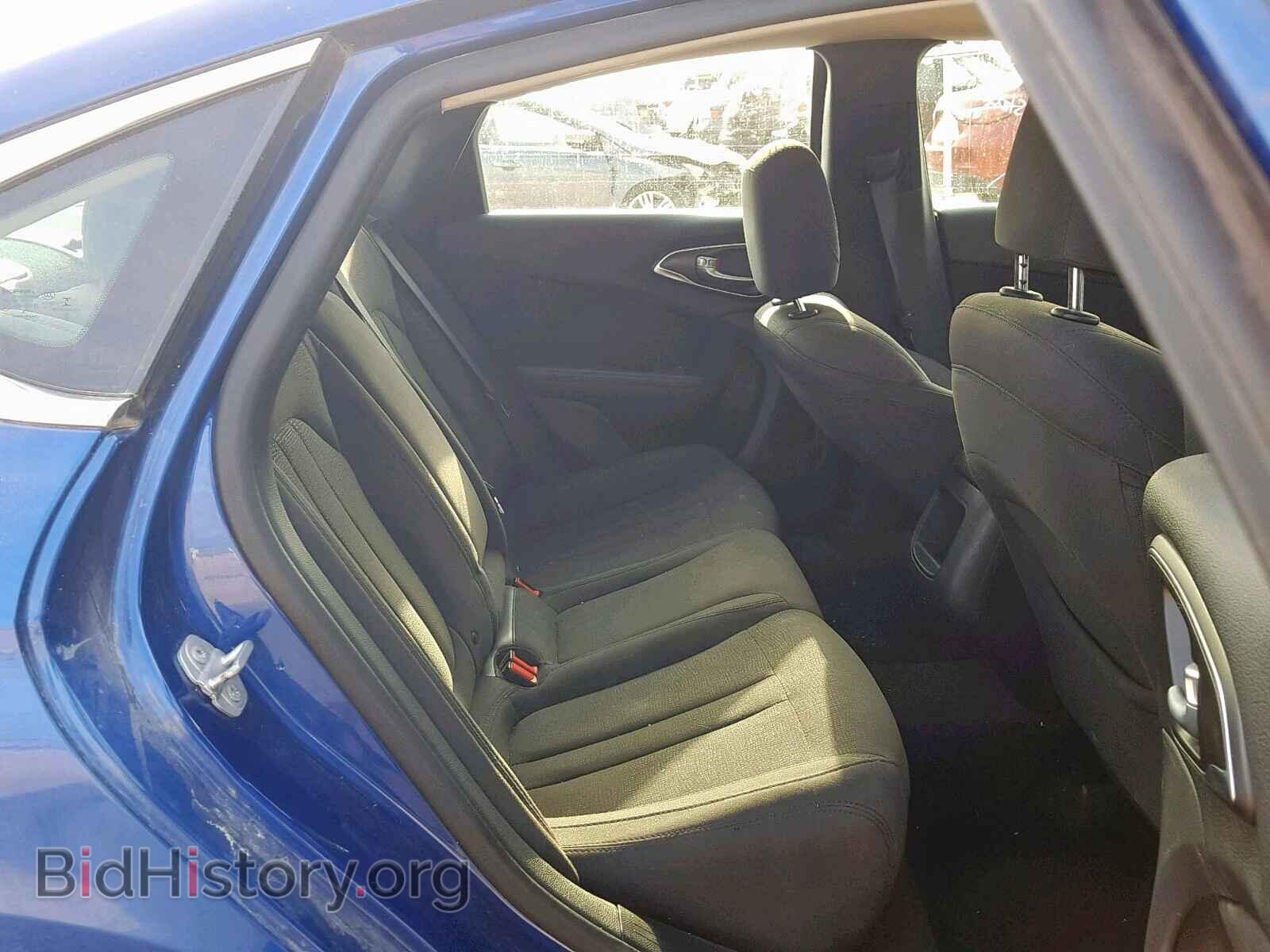 2016 CHRYSLER 200 - VIN: 1C3CCCAB1GN136029 - Фото 6
