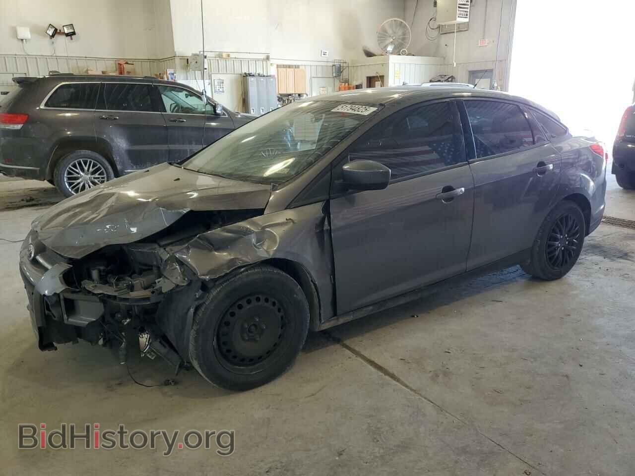 Photo 1FAHP3F24CL335702 - FORD FOCUS 2012