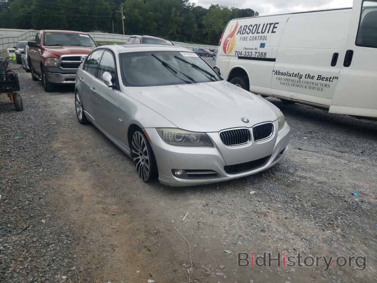 Photo WBAPM5C50BE435126 - BMW 3 SERIES 2011