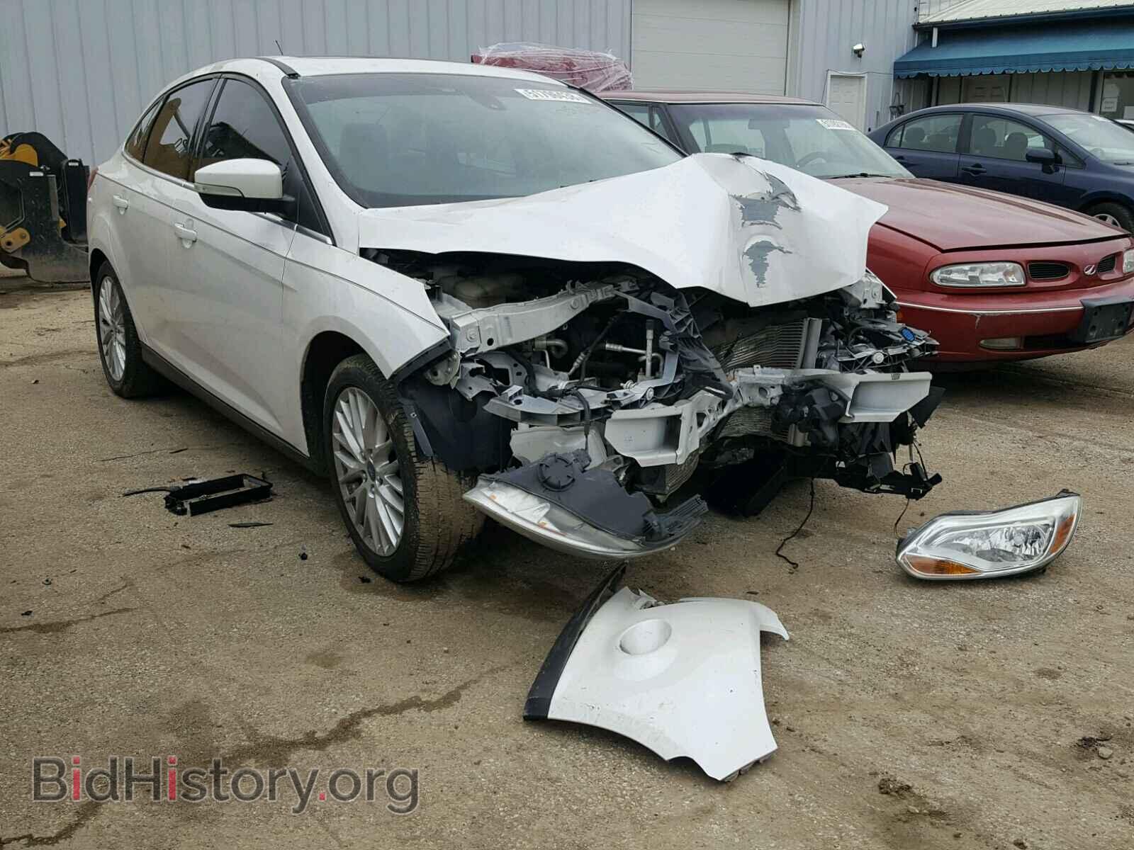 Photo 1FAHP3H29CL289393 - FORD FOCUS 2012