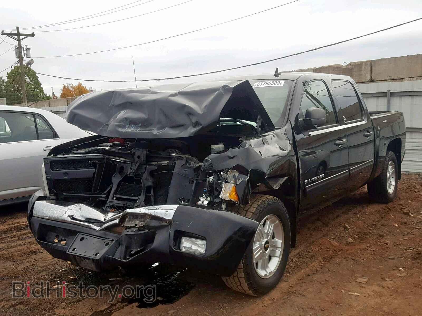 2011 CHEVROLET SILVERADO - VIN: 3GCPKSE32BG378469 - Photo 2
