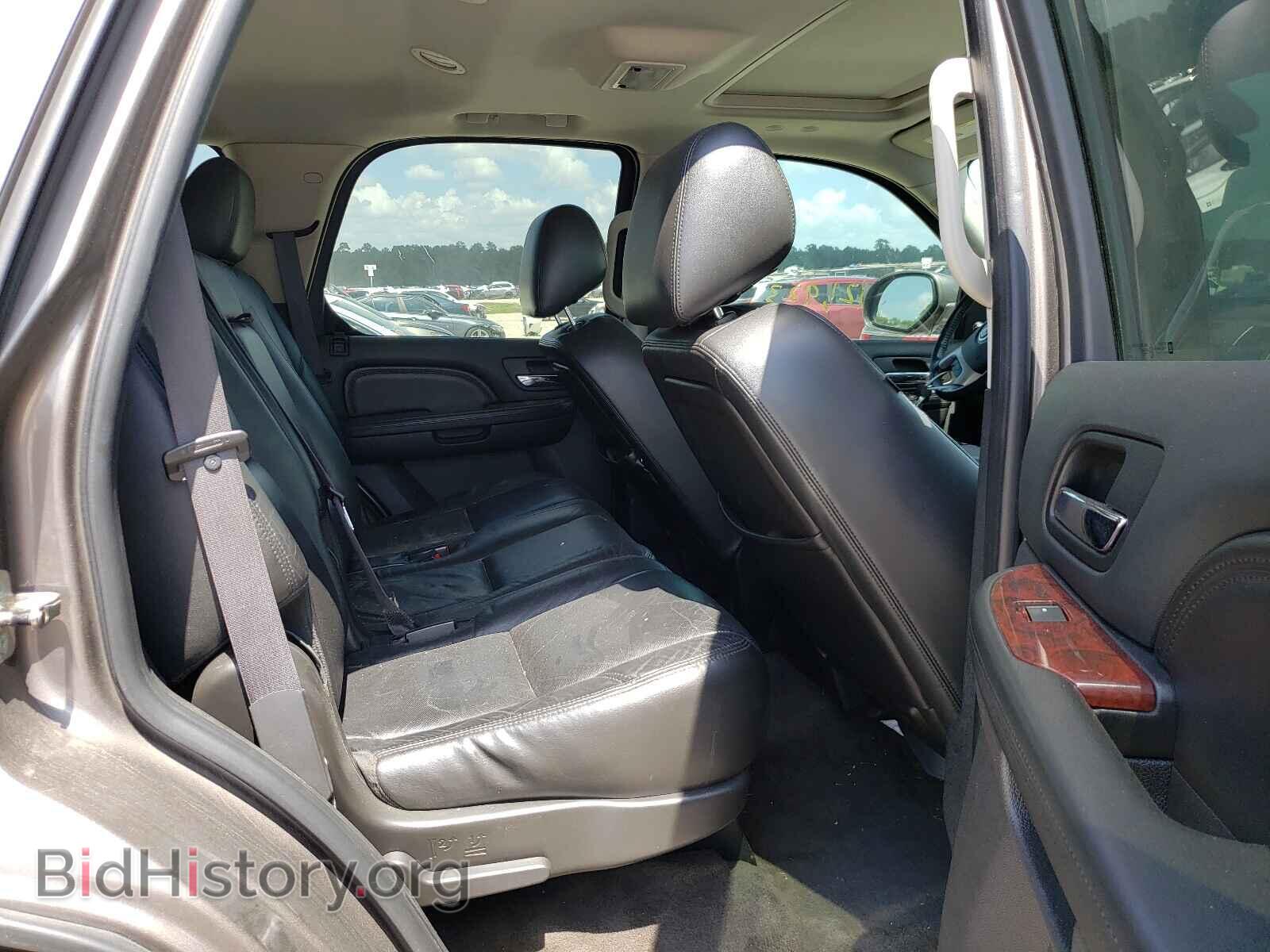 2011 CADILLAC ESCALADE - VIN: 1GYS3BEF8BR286472 - Фото 6