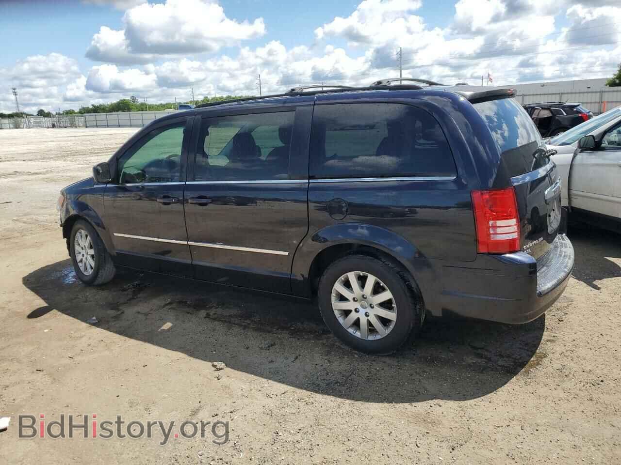2010 CHRYSLER MINIVAN - VIN: 2A4RR5DX4AR148896 - Фото 2