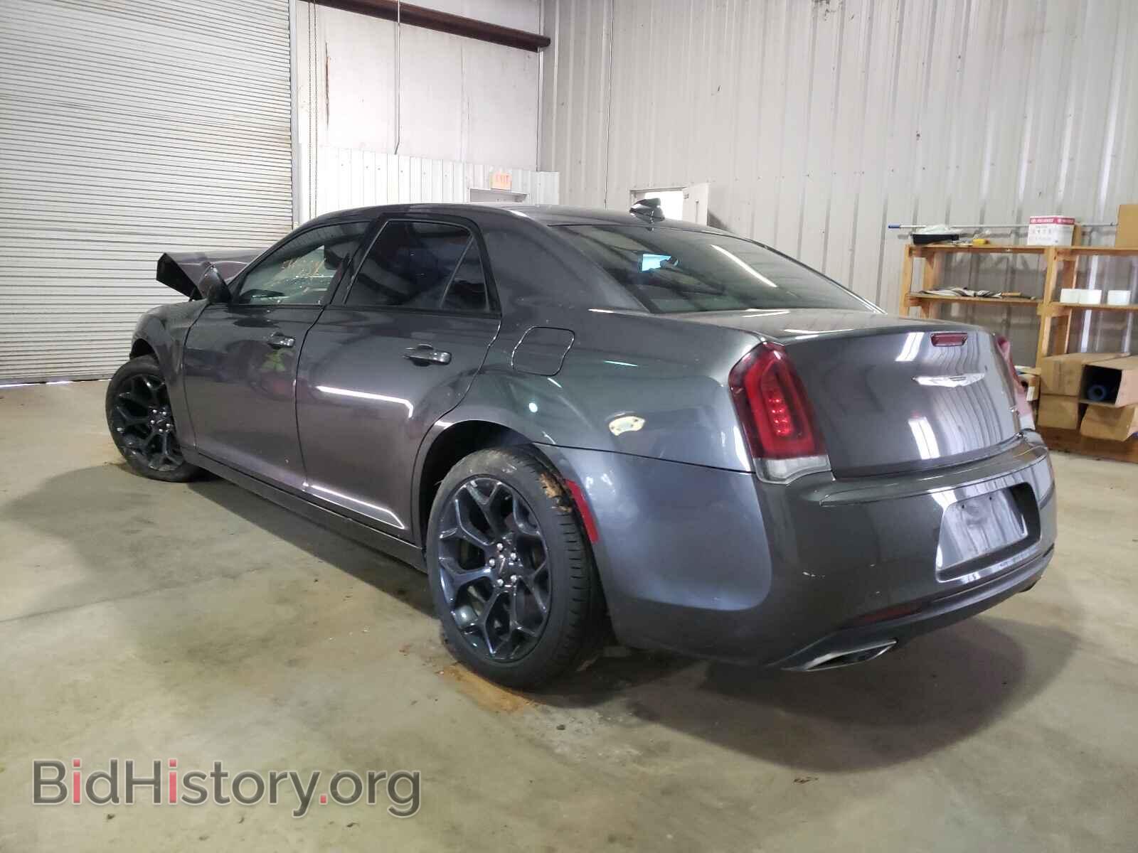 2019 CHRYSLER 300 - VIN: 2C3CCABG5KH562547 - Фото 3