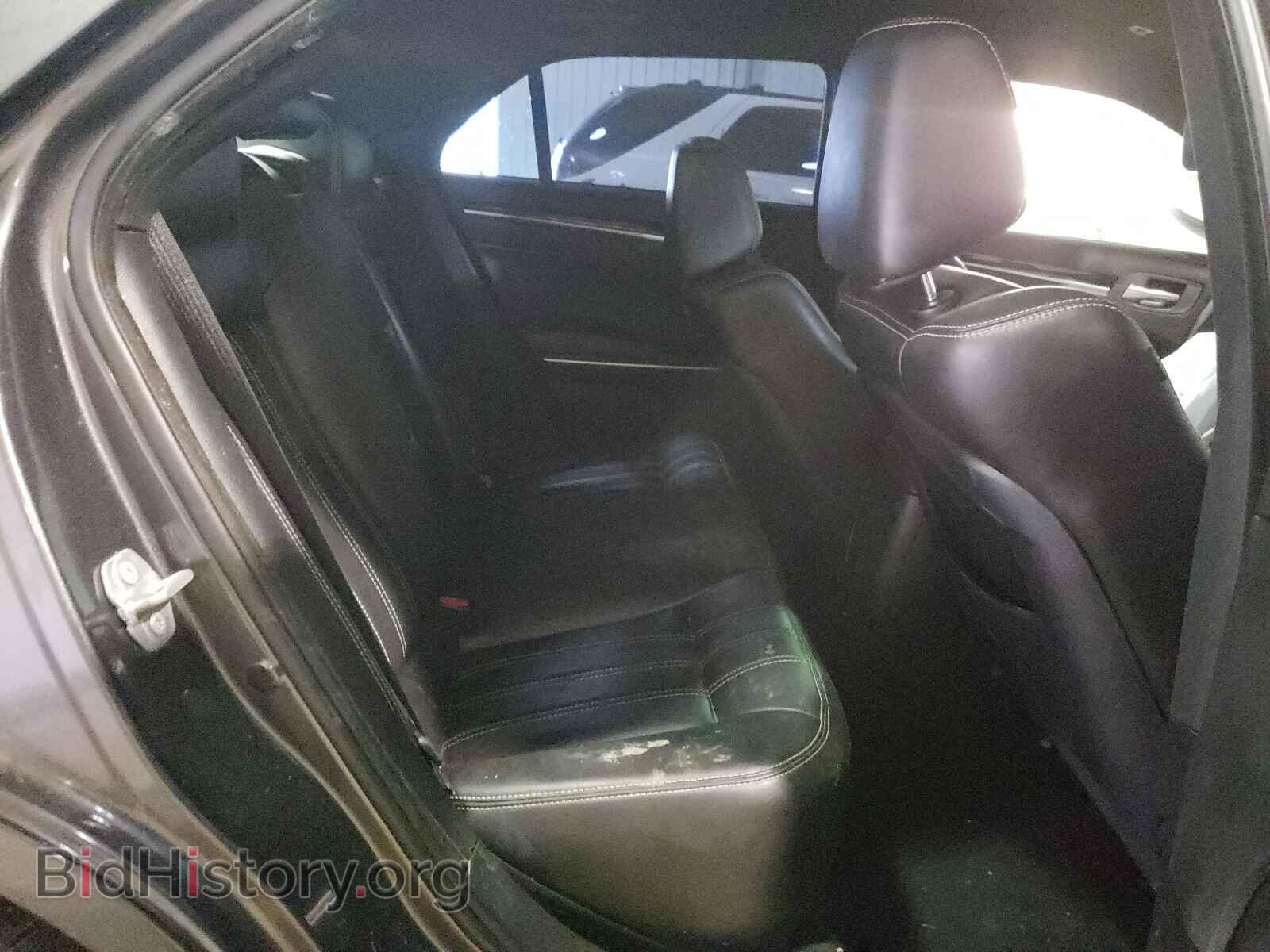 2019 CHRYSLER 300 - VIN: 2C3CCABG5KH562547 - Фото 6