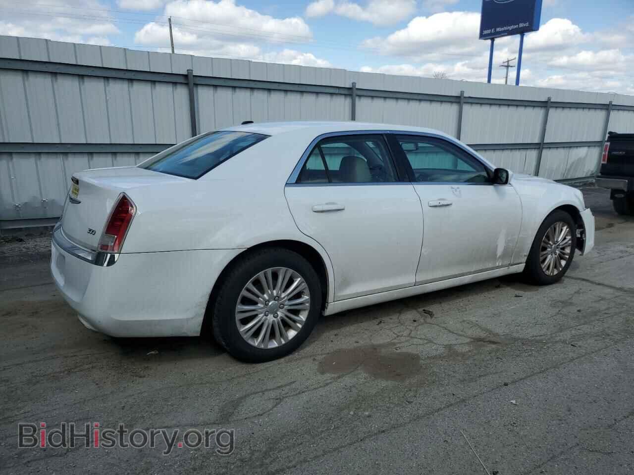 2014 CHRYSLER 300 - VIN: 2C3CCARG3EH211825 - Фото 3
