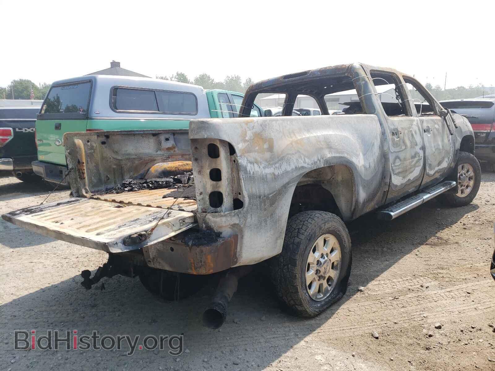 2011 GMC SIERRA - VIN: 1GT125E85BF210524 - Фото 4