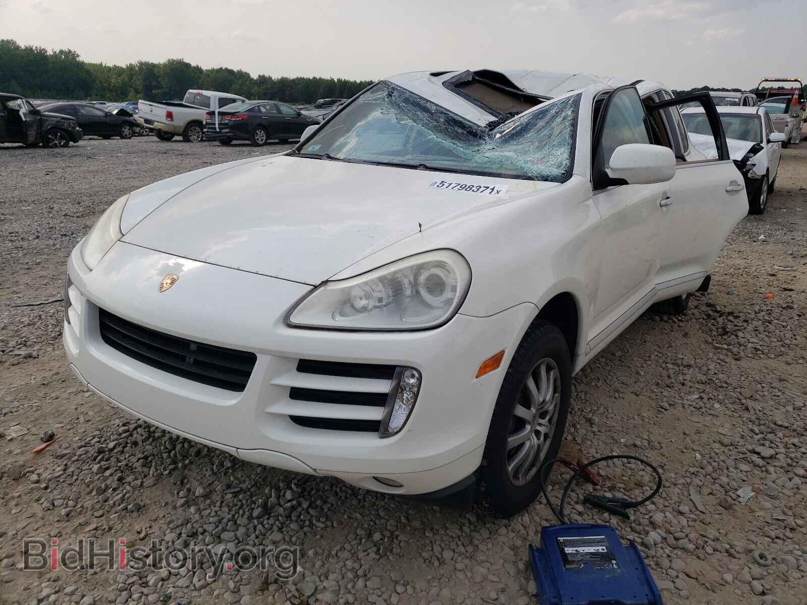 2010 PORSCHE CAYENNE - VIN: WP1AA2AP3ALA11002 - Фото 2