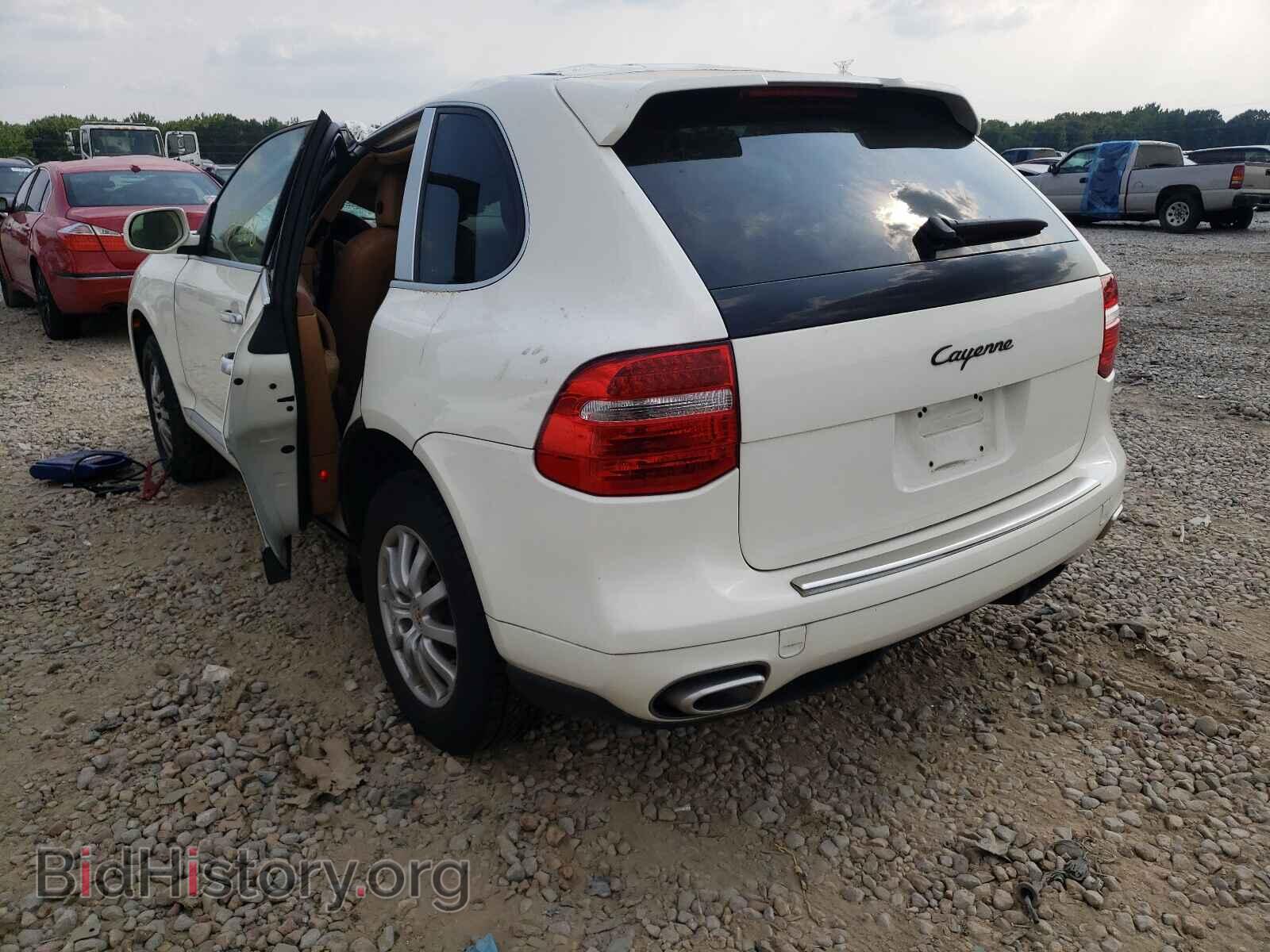2010 PORSCHE CAYENNE - VIN: WP1AA2AP3ALA11002 - Фото 3