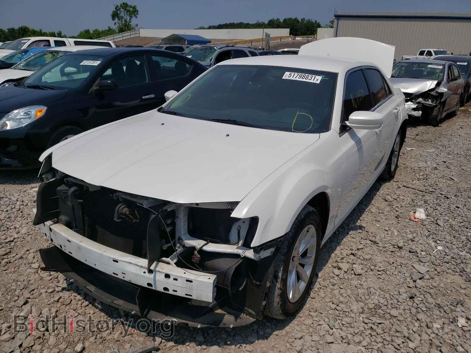 2015 CHRYSLER 300 - VIN: 2C3CCAAG4FH743100 - Фото 2