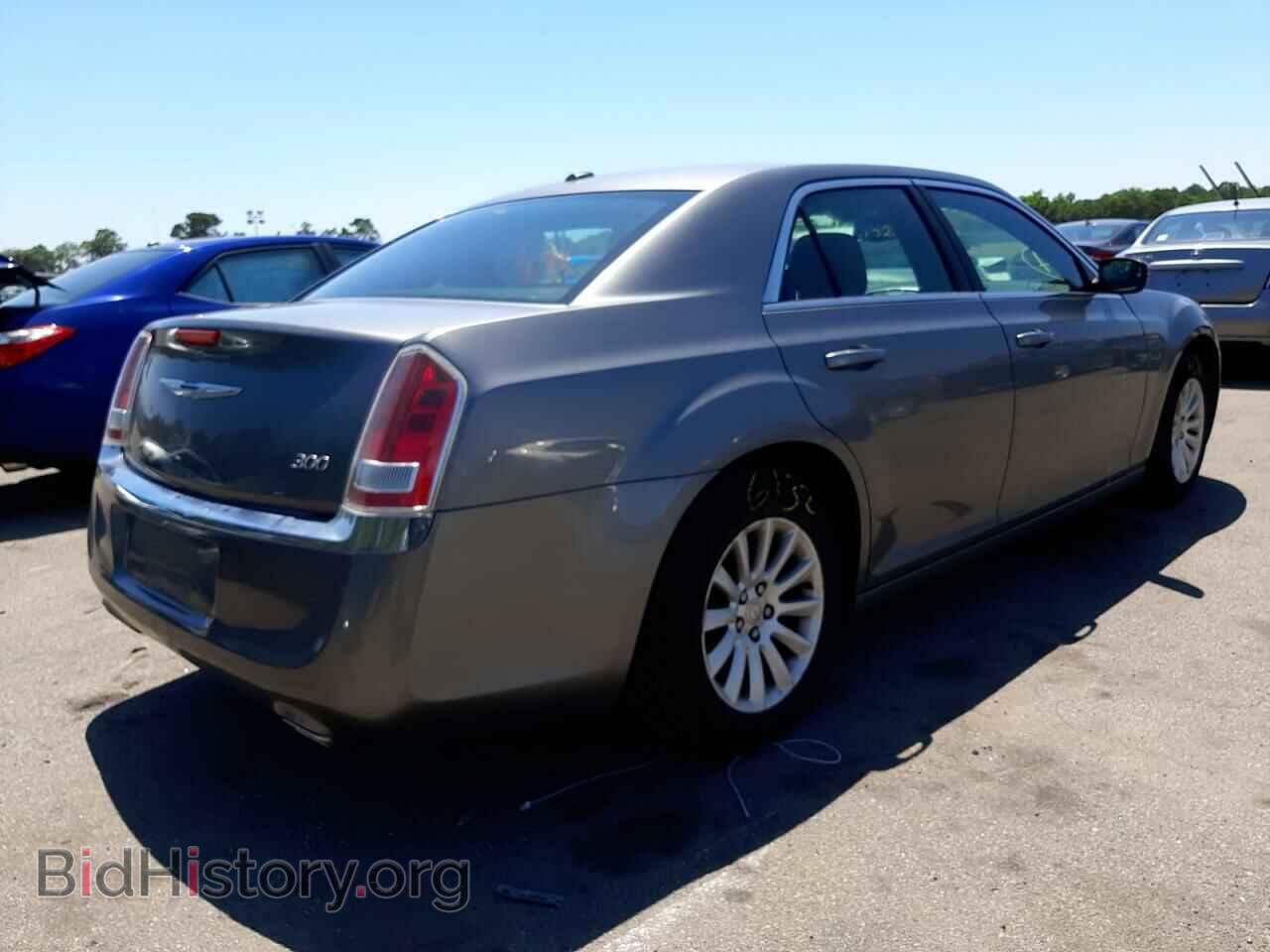 2012 CHRYSLER 300 - VIN: 2C3CCAAG7CH312181 - Фото 4